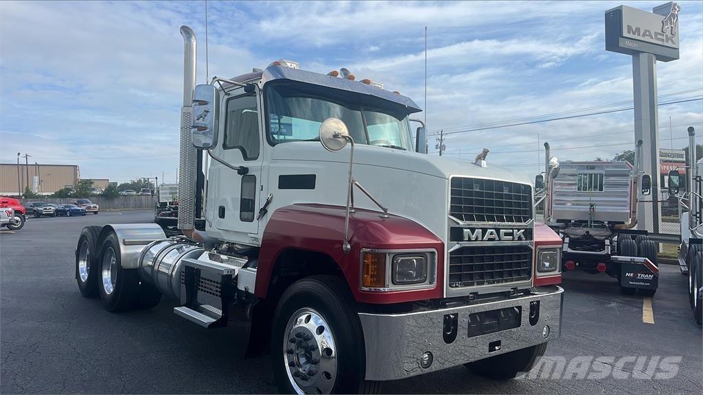 Mack PI64T Tegljači