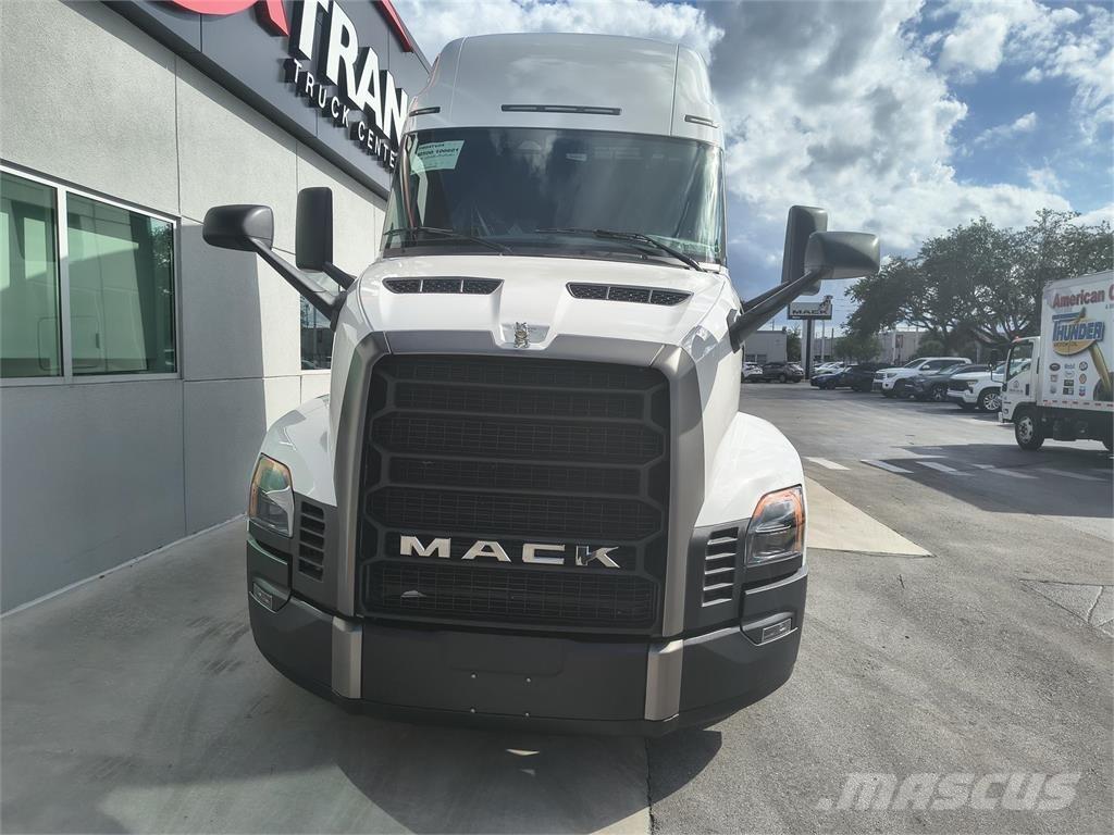 Mack PR64T Tegljači