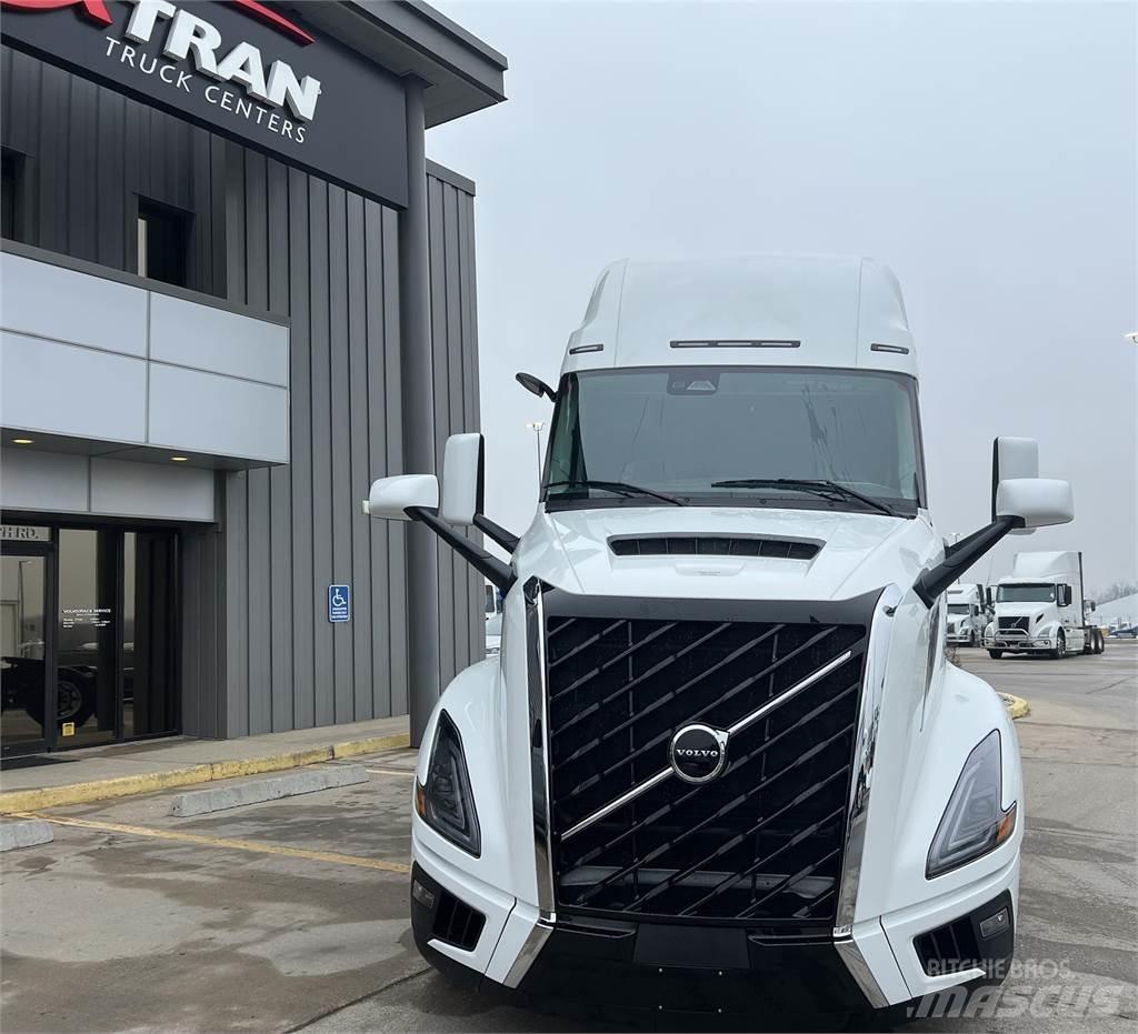 Volvo NEW VNL860 Tegljači