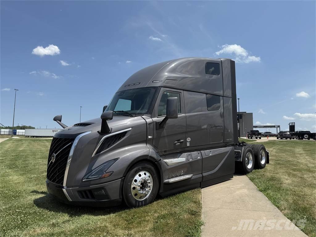 Volvo NEW VNL860 Tegljači