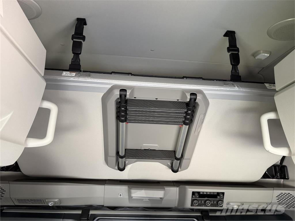 Volvo NEW VNL860 Tegljači