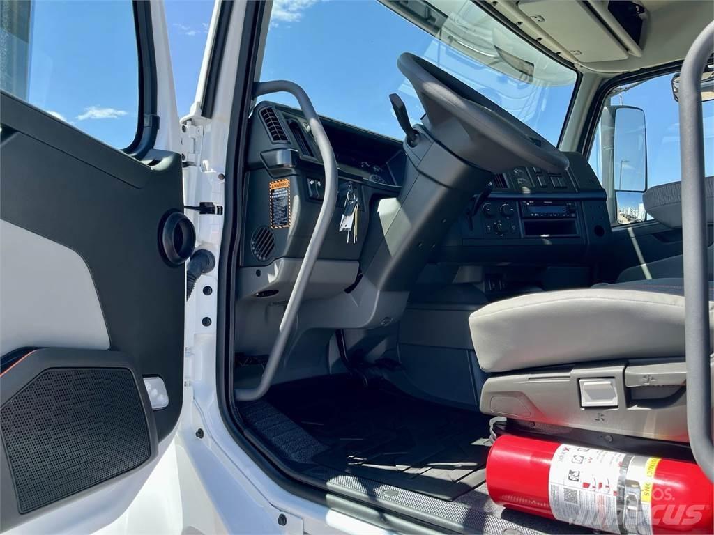 Volvo VHD64FT300 Tegljači
