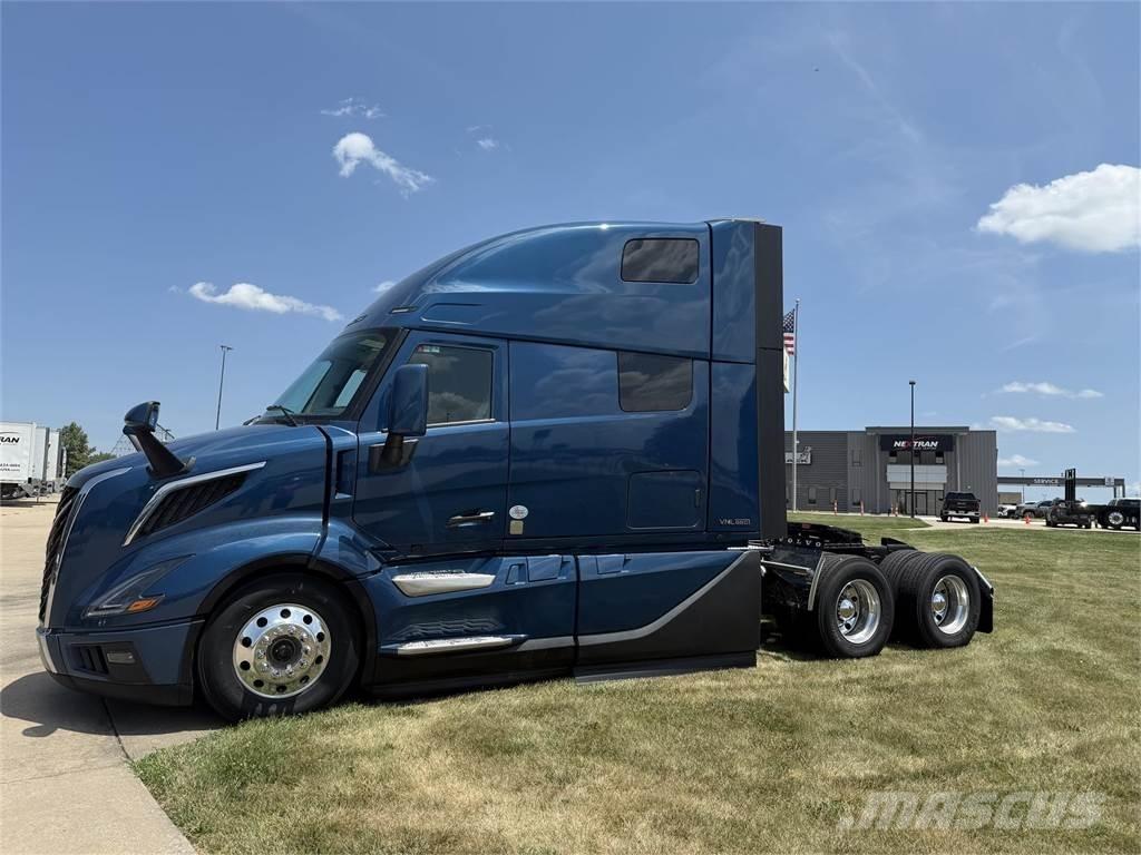 Volvo VNL 860 Tegljači