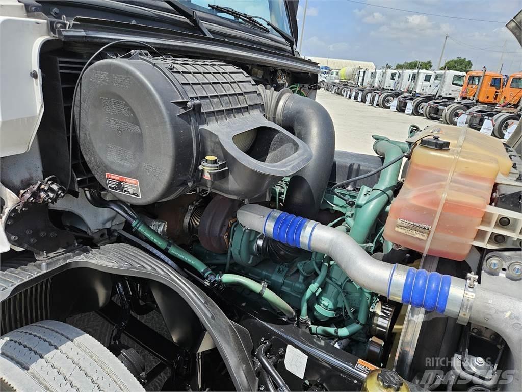 Volvo VNL62T300 Tegljači