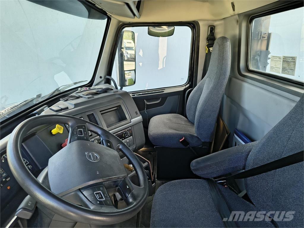 Volvo VNL64T300 Tegljači