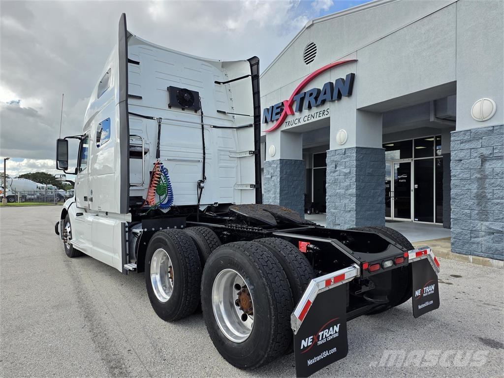 Volvo VNL64T760 Tegljači