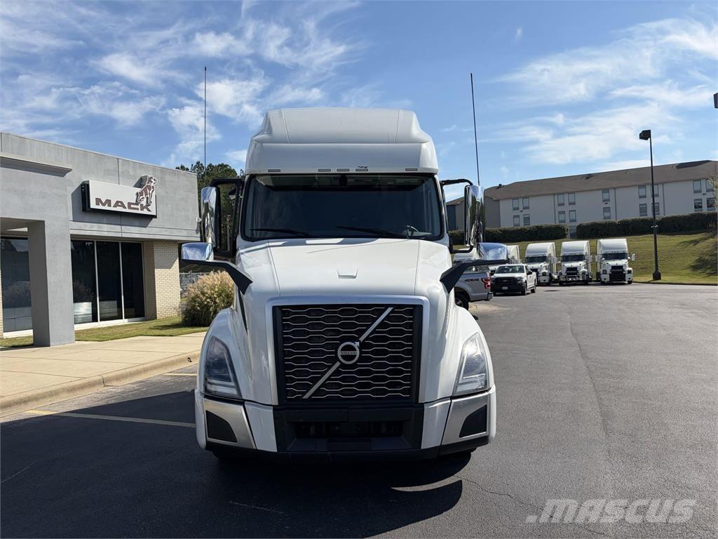 Volvo VNL64T760 Tegljači