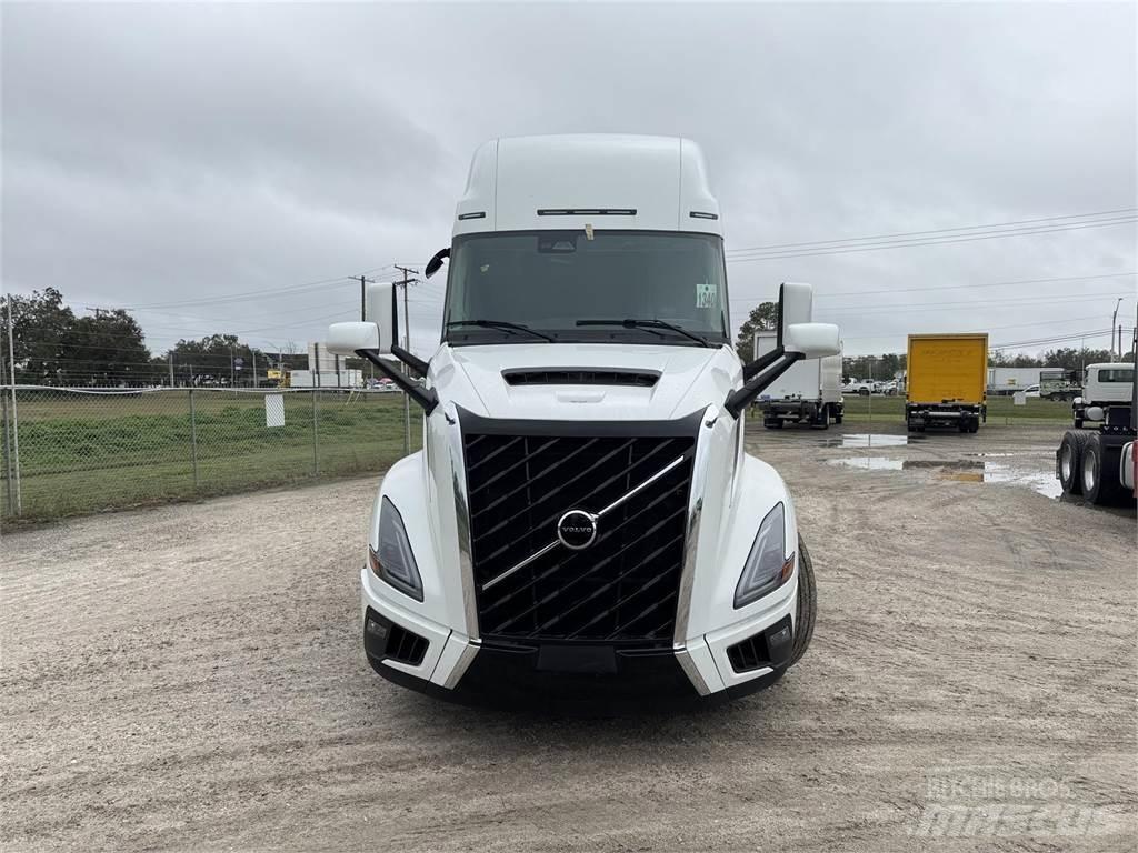 Volvo VNL64T860 Tegljači