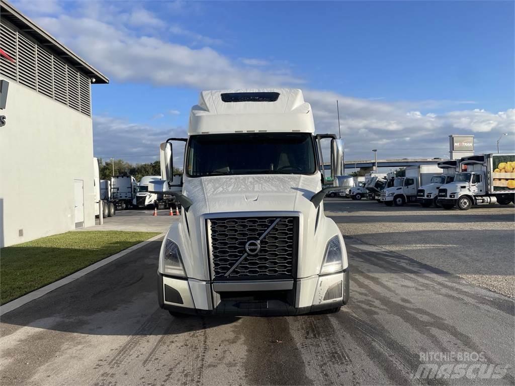 Volvo VNL64T860 Tegljači