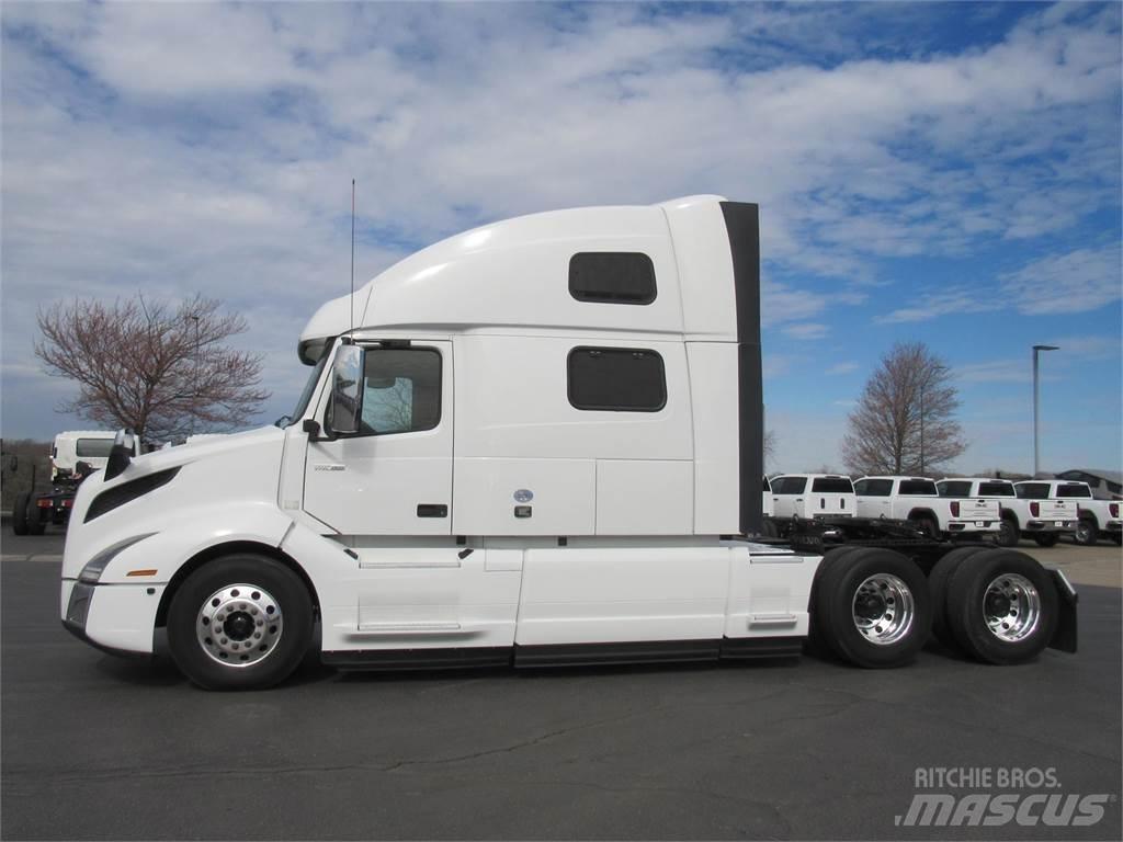 Volvo VNL64T860 Tegljači