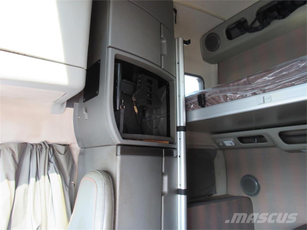 Volvo VNL64T860 Tegljači