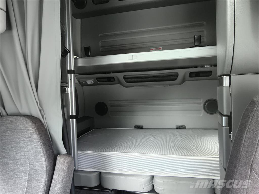 Volvo VNL64T860 Tegljači