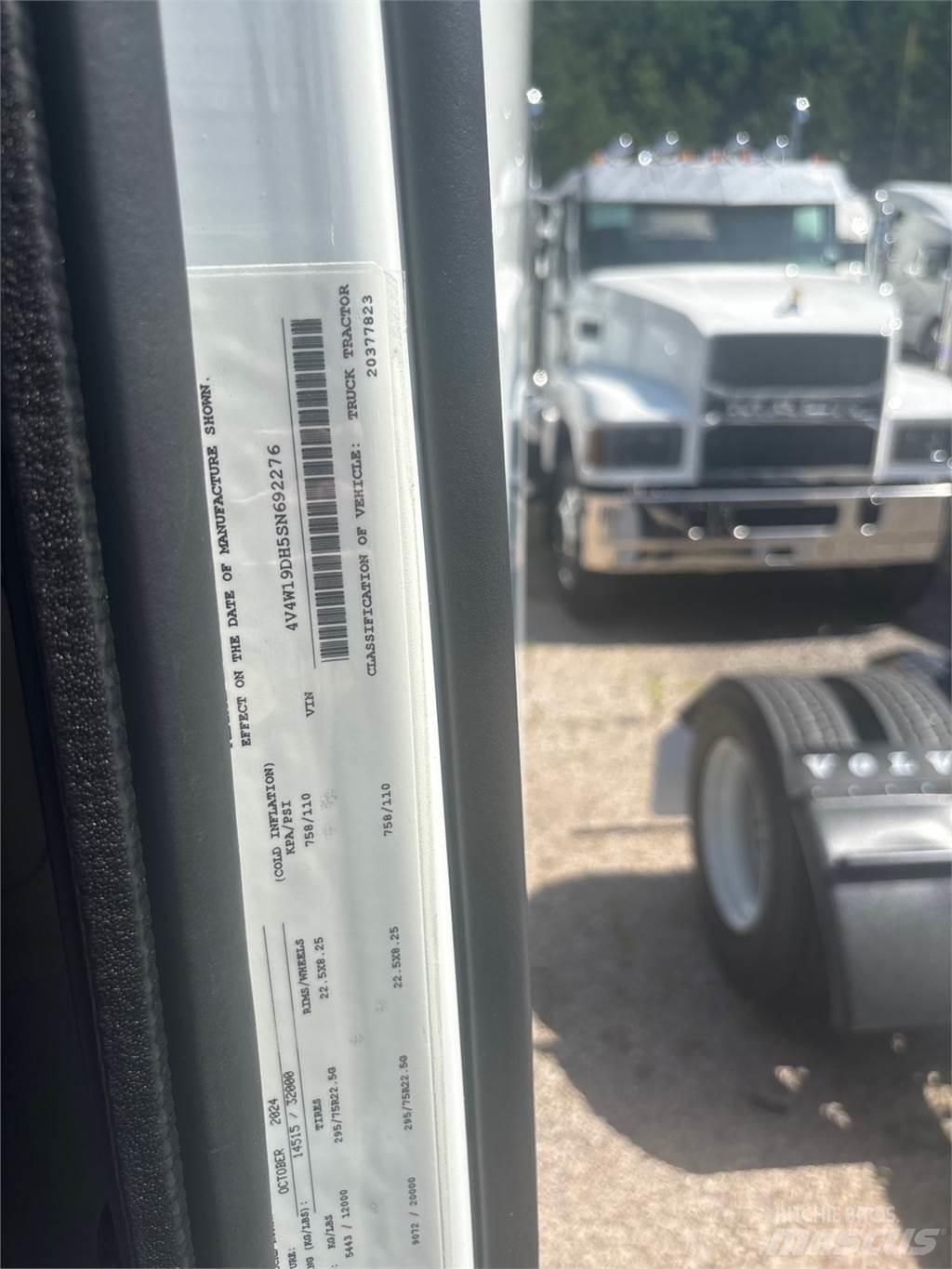 Volvo VNR42T300 Tegljači