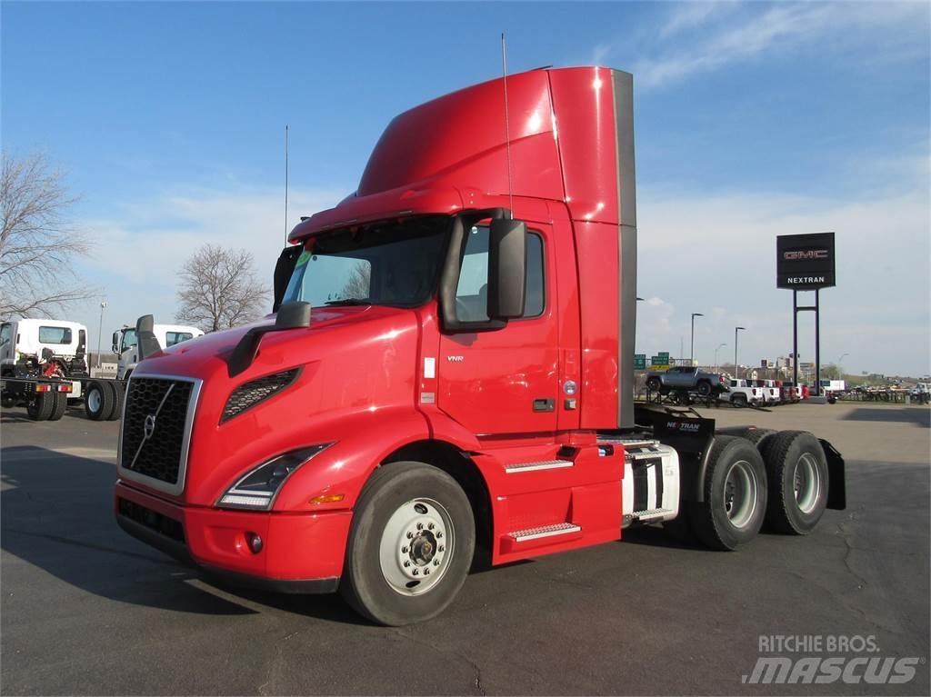 Volvo VNR64T300 Tegljači