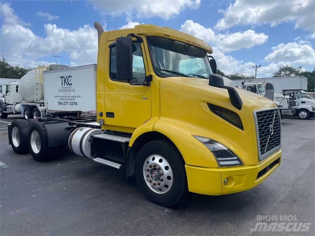 Volvo VNR64T300 Tegljači