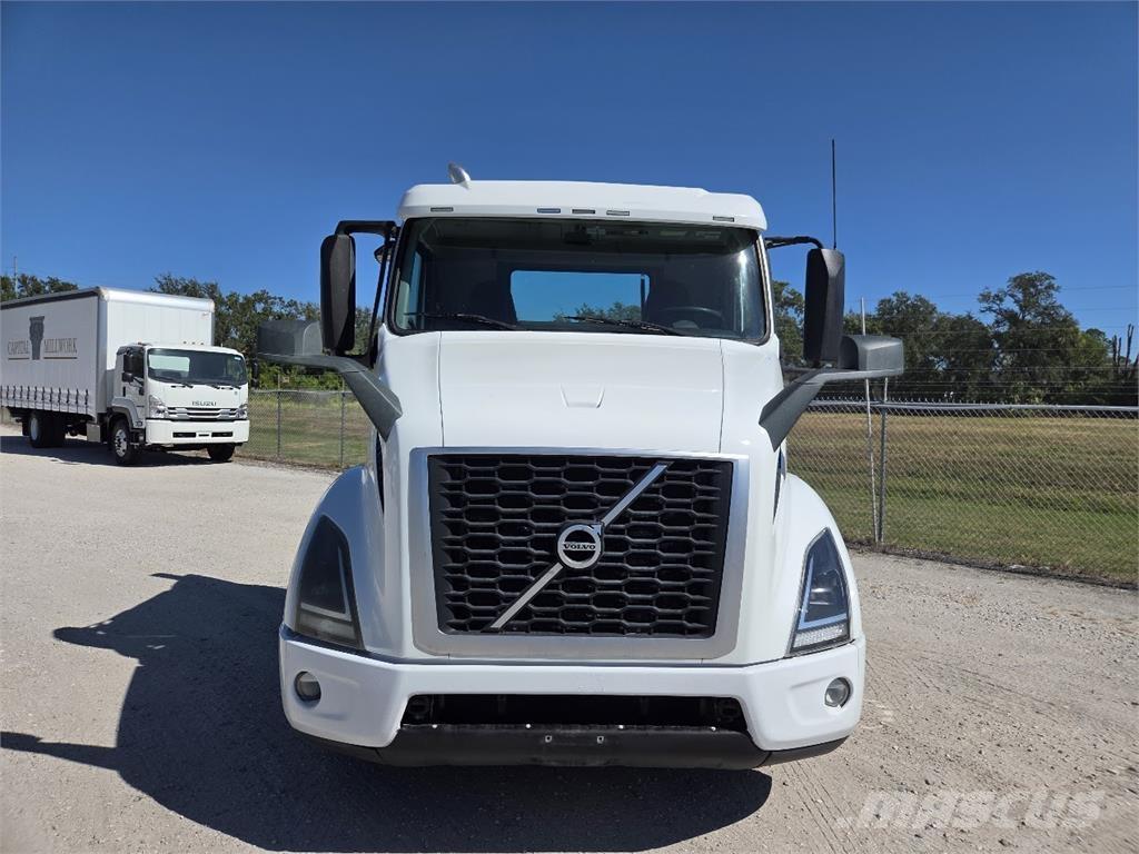 Volvo VNR64T300 Tegljači