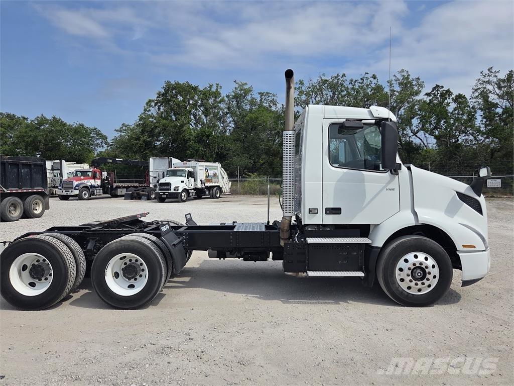 Volvo VNR64T300 Tegljači
