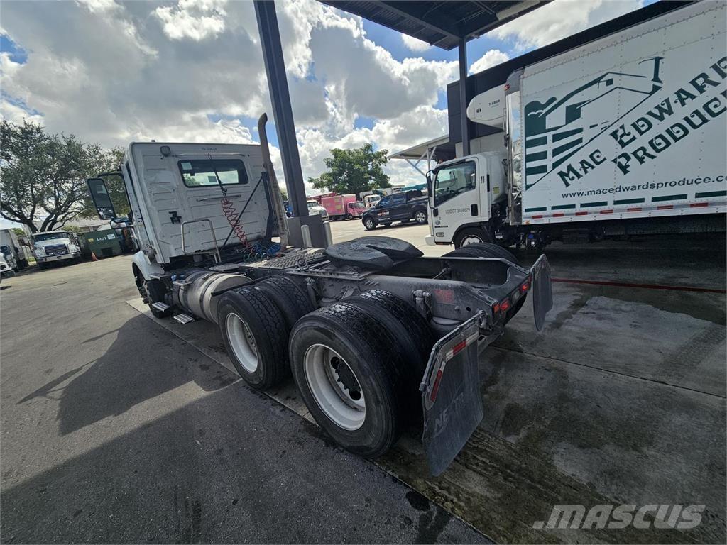 Volvo VNR64T300 Tegljači