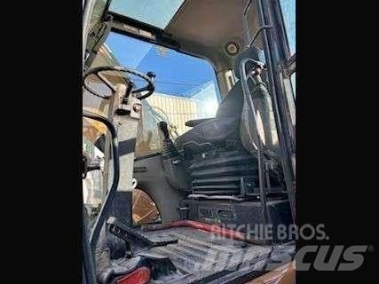 CASE WX210 Bageri točkaši
