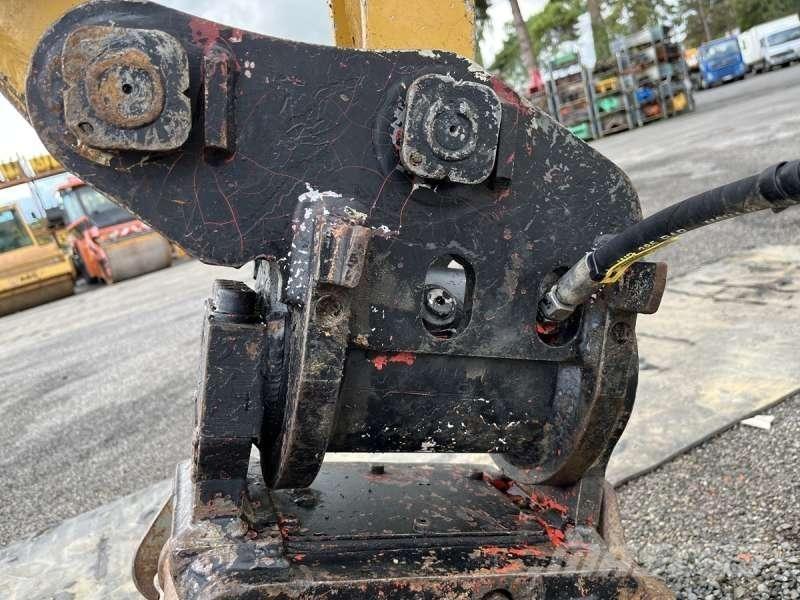 CAT 302.7DCR Mini bageri < 7t