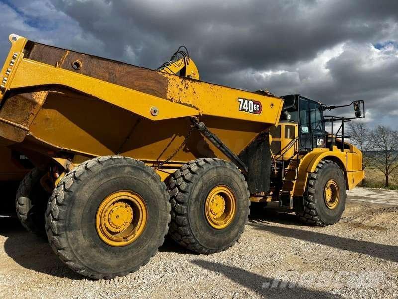 CAT 740GC Zglobni damperi