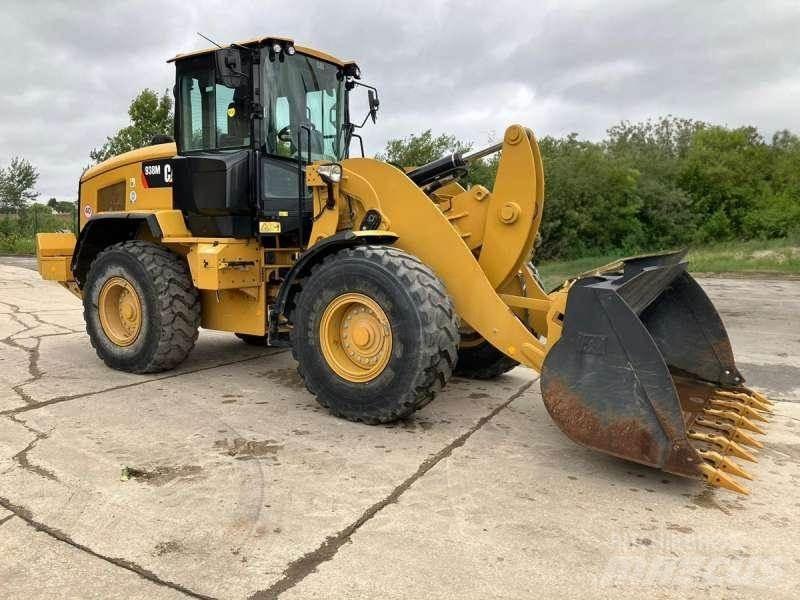 CAT 938M Utovarivači na točkove