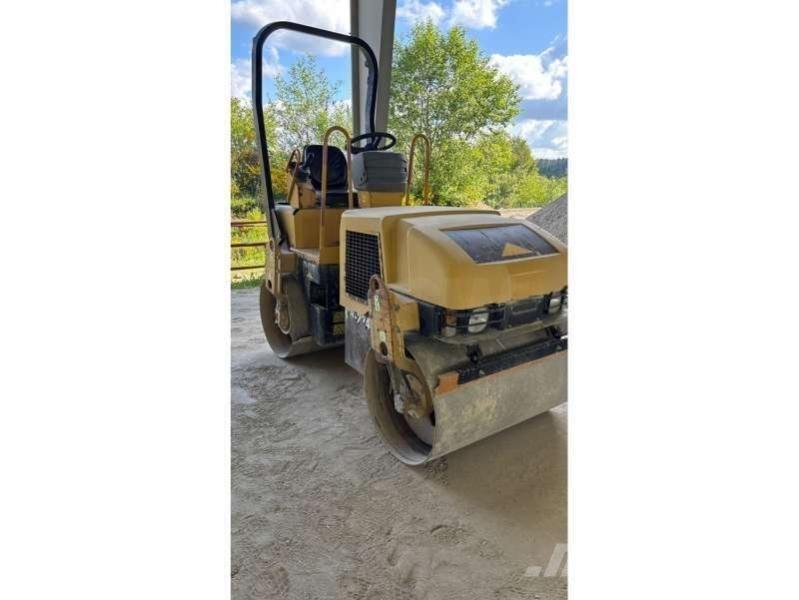 CAT CB-224E Nabijači zemlje