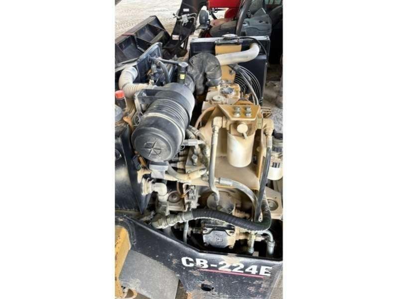CAT CB-224E Nabijači zemlje