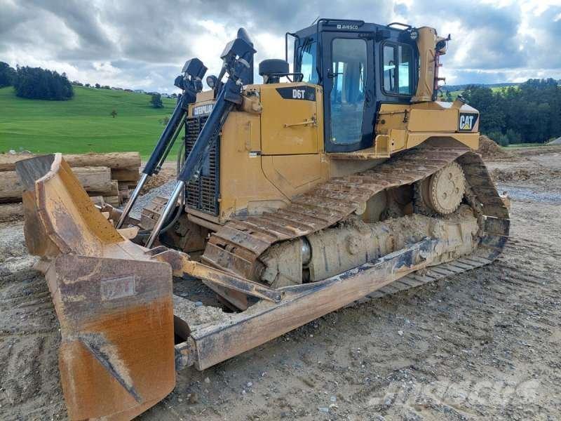 CAT D6T LGP Buldožeri guseničari