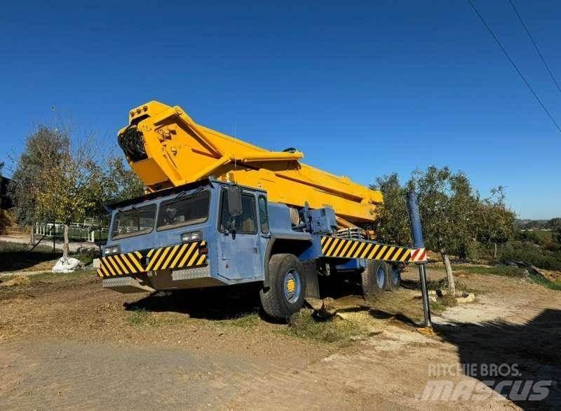 Condor 125/S Polovne dizalice za sve terene