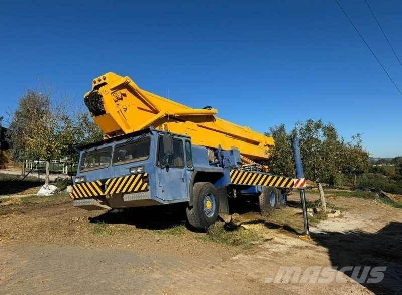 Condor 125/S Polovne dizalice za sve terene