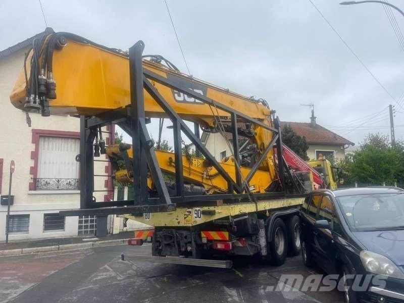 JCB JS360 Bageri za rušenje