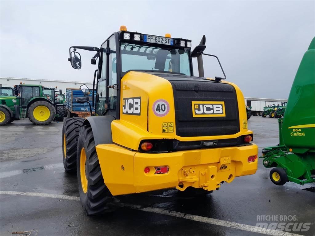 JCB TM420 Poljoprivredni teleskopski utovarivači