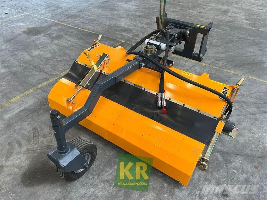 GiANT Veegmachine Mašine za čišćenje