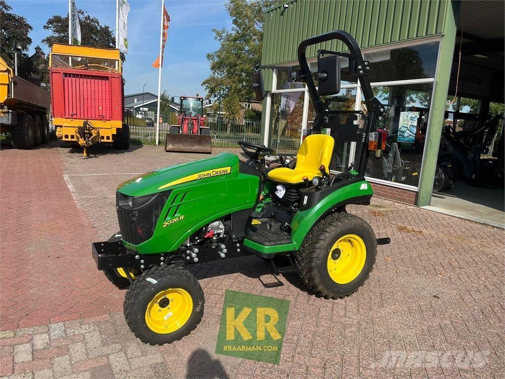 John Deere 2026R Manji traktori