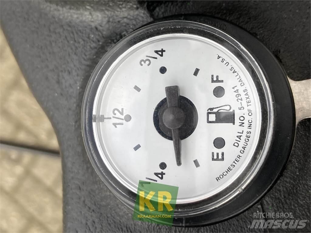 John Deere 3038E Manji traktori
