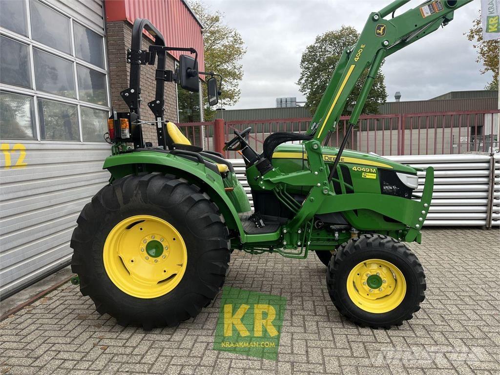 John Deere 4049M Manji traktori