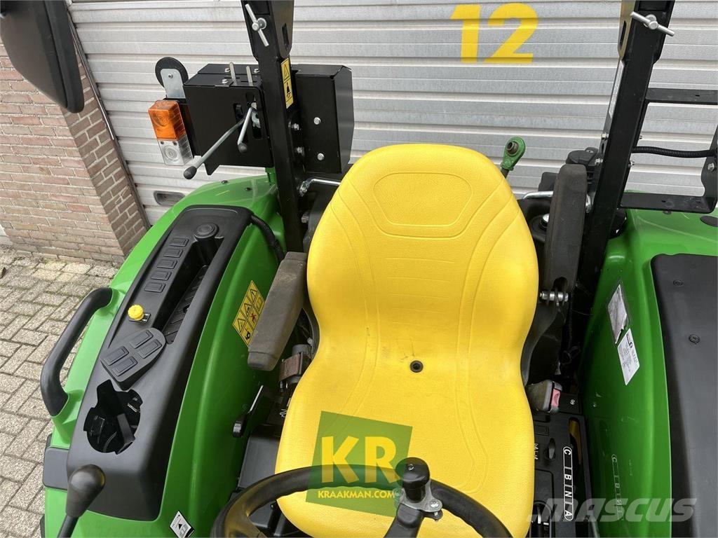 John Deere 4049M Manji traktori