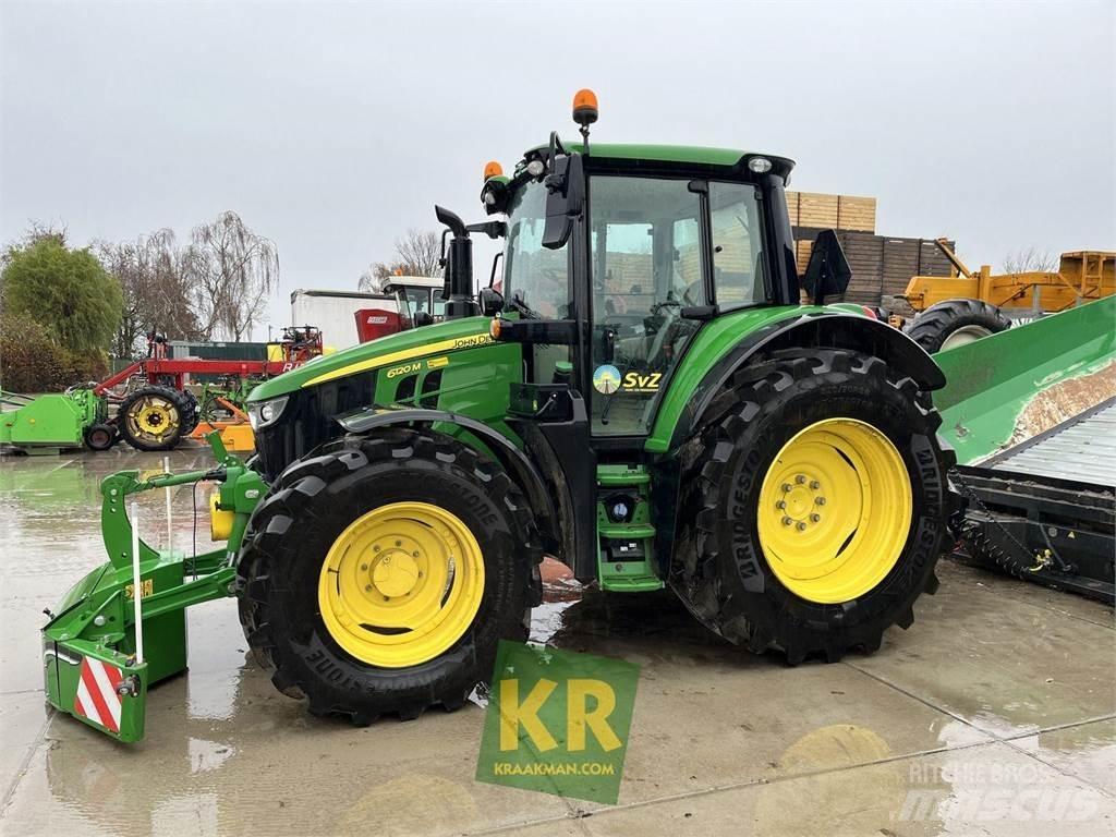 John Deere 6120M Traktori