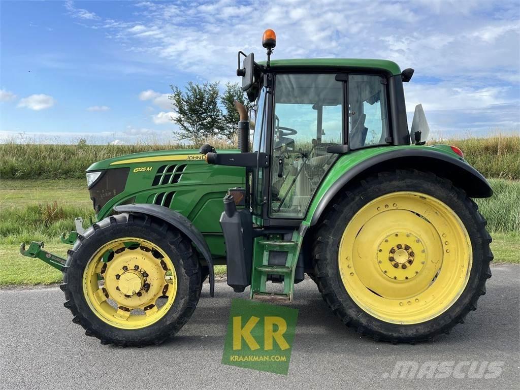 John Deere 6125M Traktori