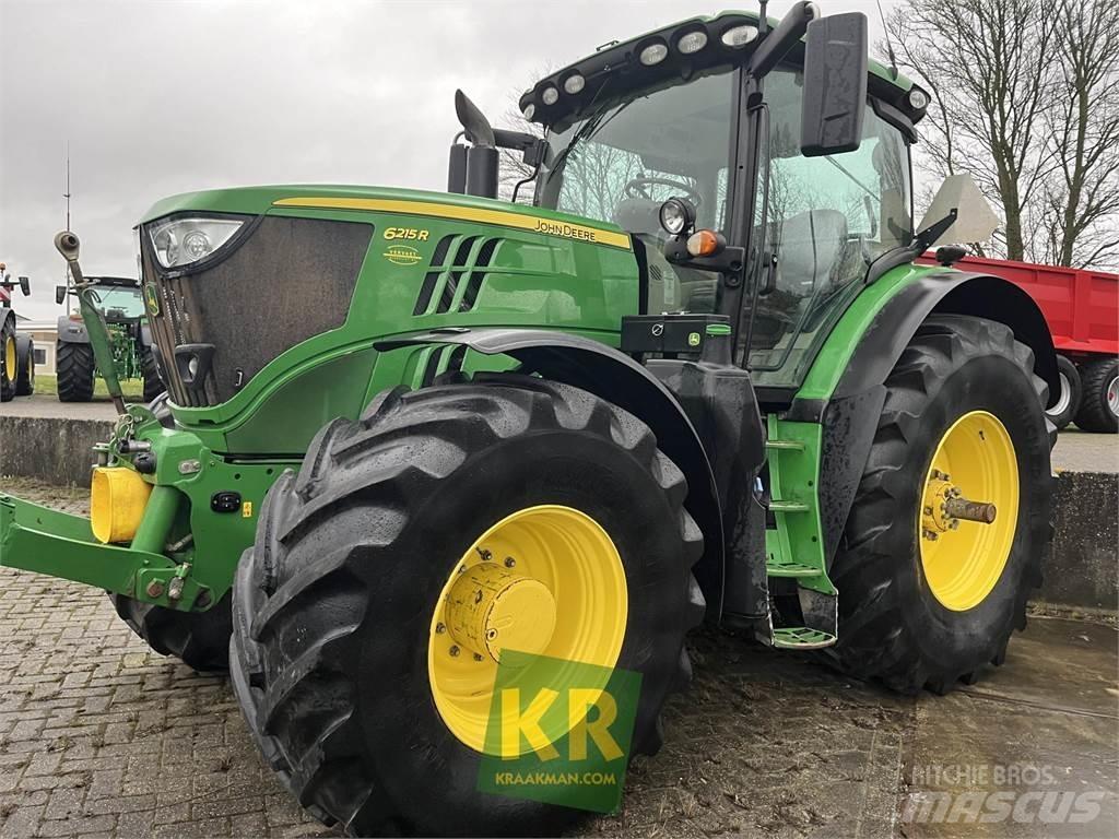 John Deere 6215R Traktori