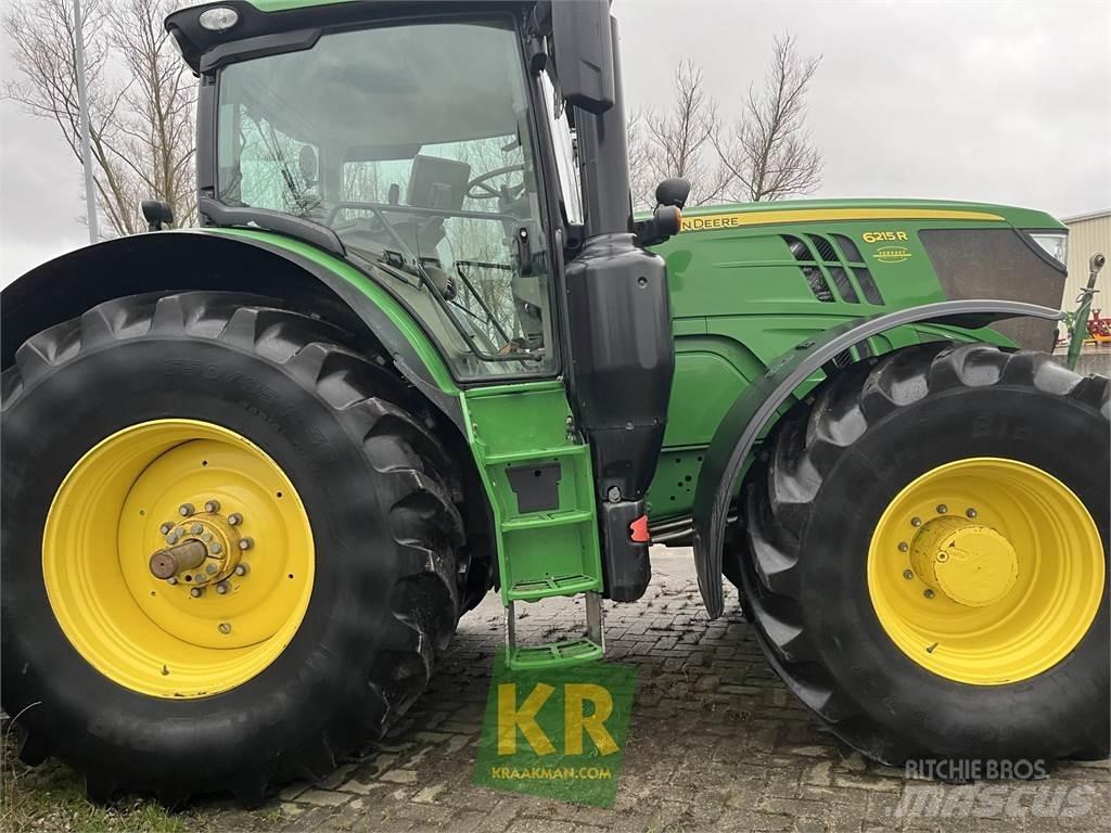 John Deere 6215R Traktori
