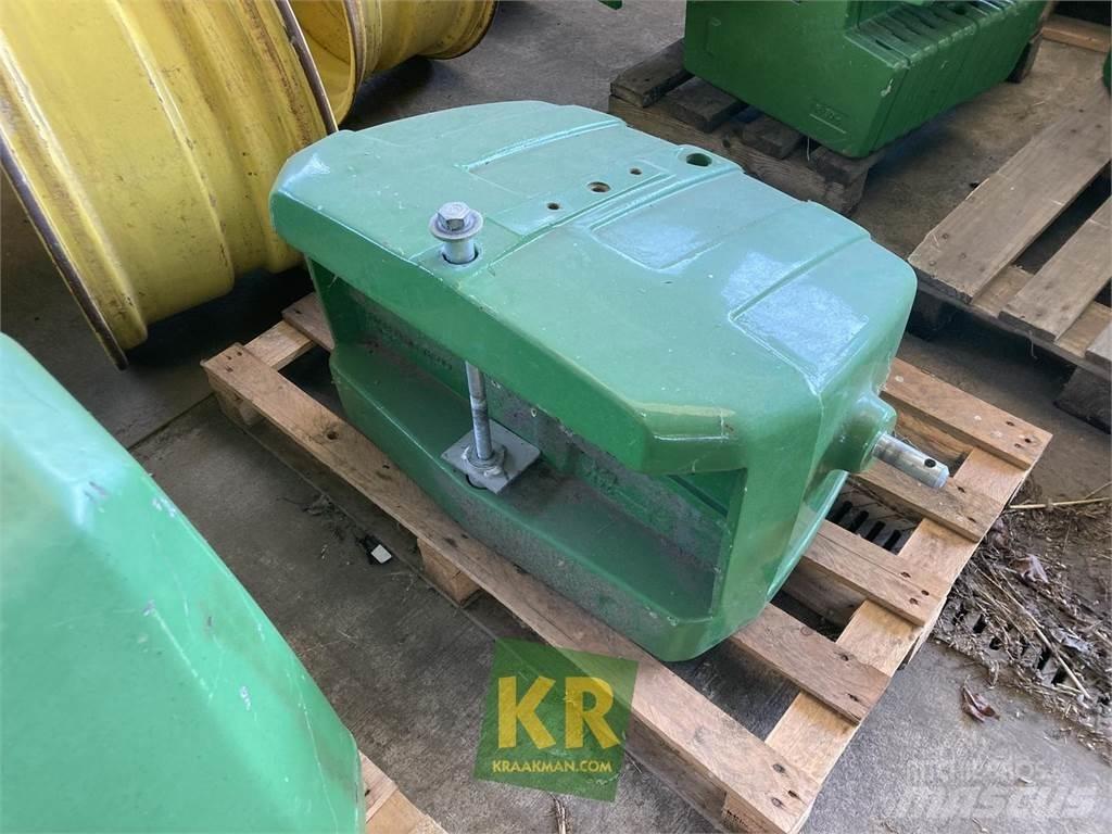 John Deere 900 kg Prednji tegovi