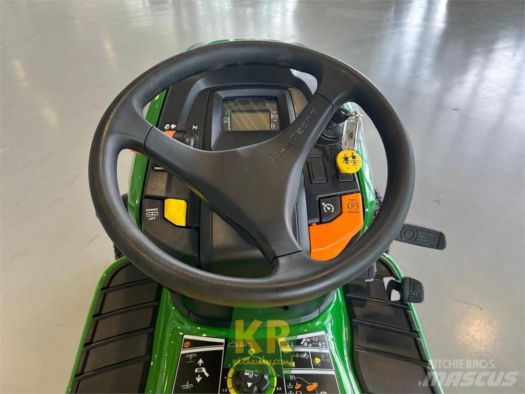 John Deere X380 Traktorske kosilice
