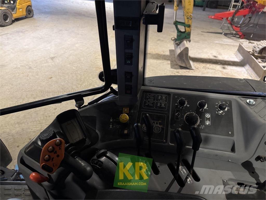 New Holland TM190 Traktori