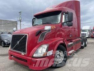 Volvo VNL64T730 Tegljači