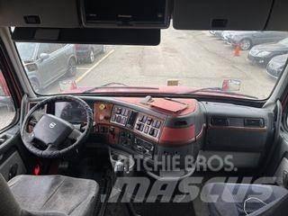 Volvo VNL64T730 Tegljači