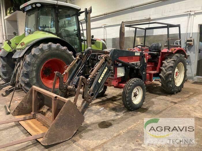 Case IH IHC 633 Traktori