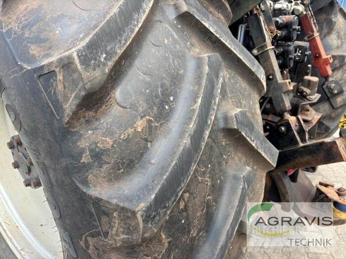 Case IH MAGNUM 225 Traktori