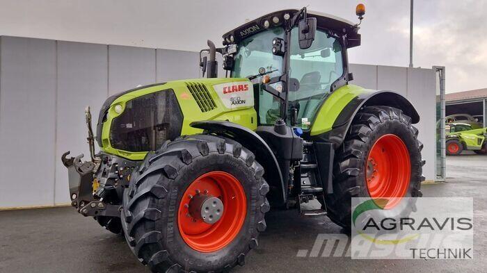 CLAAS AXION 850 Traktori